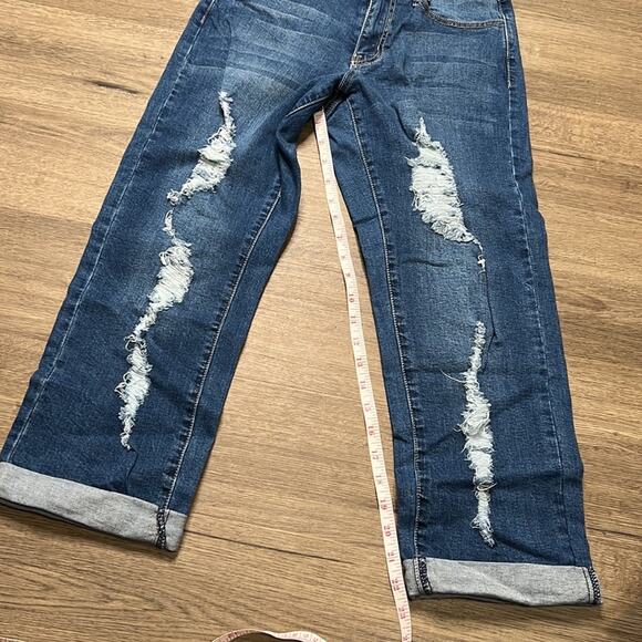 Lucky & Blessed Distressed Denim Capri Size 4 - Picture 9 of 9